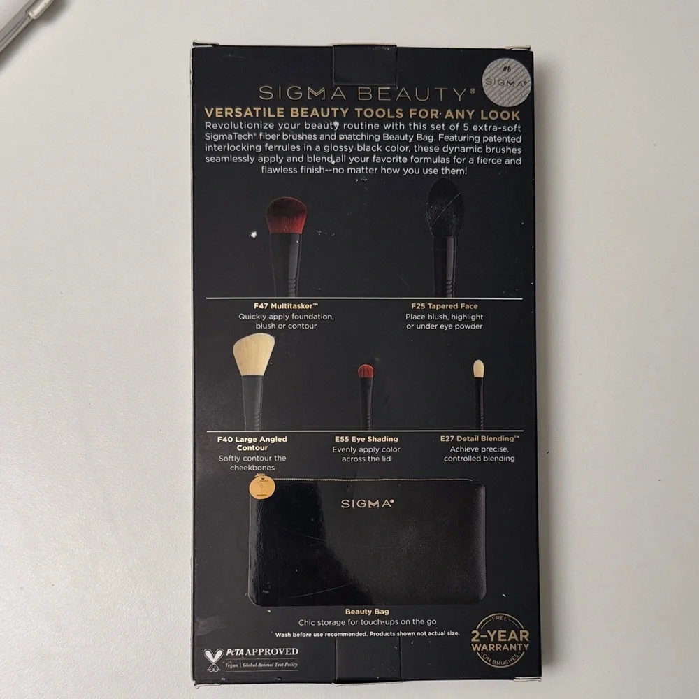 NWT Sigma Multitask Brush Set with Black Pouch